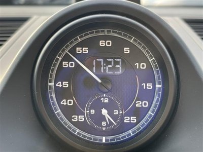 PORSCHE MACAN - 7