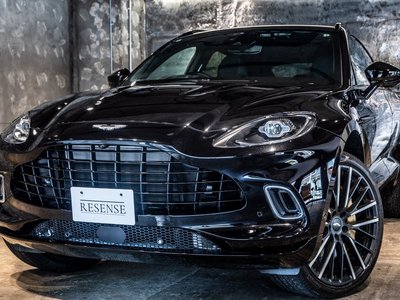 ASTON MARTIN DBX