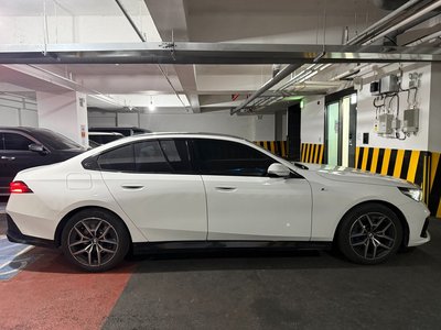 BMW 5 SERIES - 3
