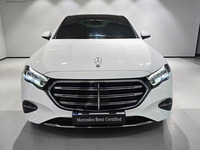 MERCEDES-BENZ E-CLASS - 7
