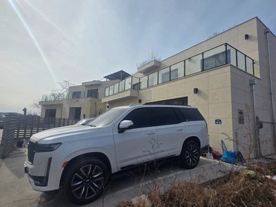 CADILLAC ESCALADE 5TH GENERATION - 5