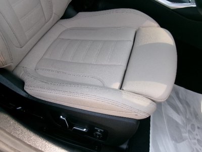 2025 BMW 3 SERIES 缩略图 38