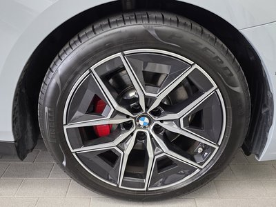 2025 BMW 5 SERIES 照片 7