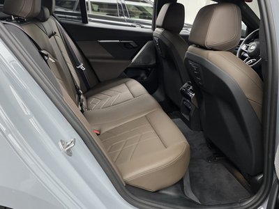 2025 BMW 5 SERIES 缩略图 16