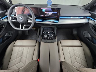2025 BMW 5 SERIES 照片 5