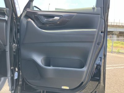 2026 Toyota ALPHARD — миниатюра 22