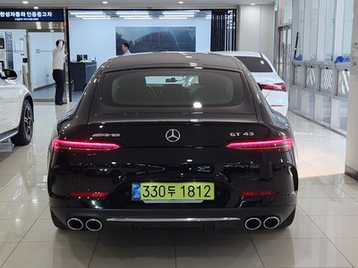 صورة 3 لـ 2025 Mercedes-BENZ GT AMG
