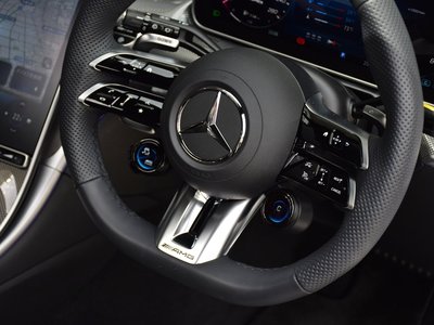 2025 Mercedes-BENZ C-CLASS AMG — фото 8