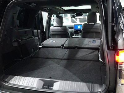 صورة مصغرة 50 لـ 2025 Lexus GX