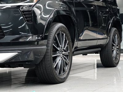 صورة مصغرة 38 لـ 2025 Lexus GX