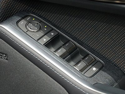 صورة مصغرة 45 لـ 2025 Lexus GX