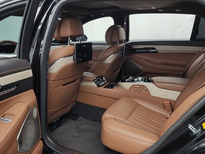 صورة مصغرة 16 لـ 2021 Genesis G90