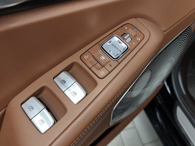 صورة مصغرة 30 لـ 2021 Genesis G90