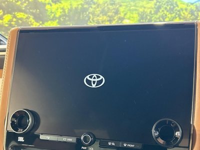 2026 Toyota VELLFIRE photo 6