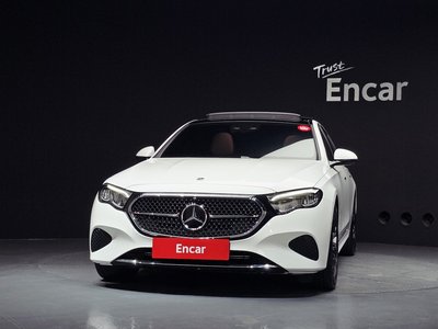 2025 Mercedes-BENZ E-CLASS — фото 2