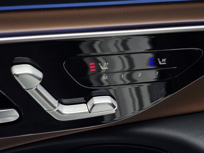 2025 Mercedes-BENZ E-CLASS — миниатюра 17