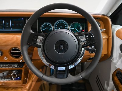 صورة 10 لـ 2022 ROLLS-ROYCE PHANTOM