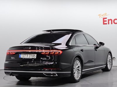 AUDI A8 - 4
