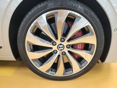 BENTLEY FLYING SPUR - 3