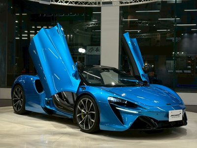 MCLAREN ARTURA SPIDER - 10