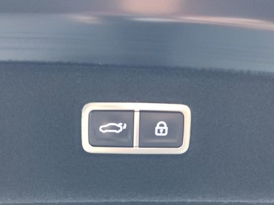 2022 Genesis G90 (RS4) thumbnail 17