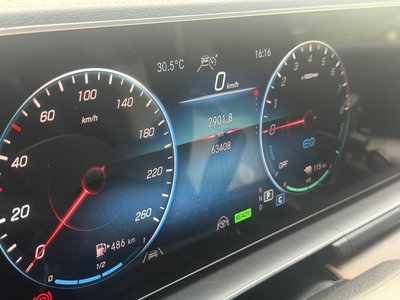 صورة 1 لـ 2022 Mercedes-BENZ GLE