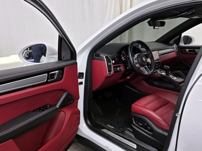 PORSCHE CAYENNE - 10