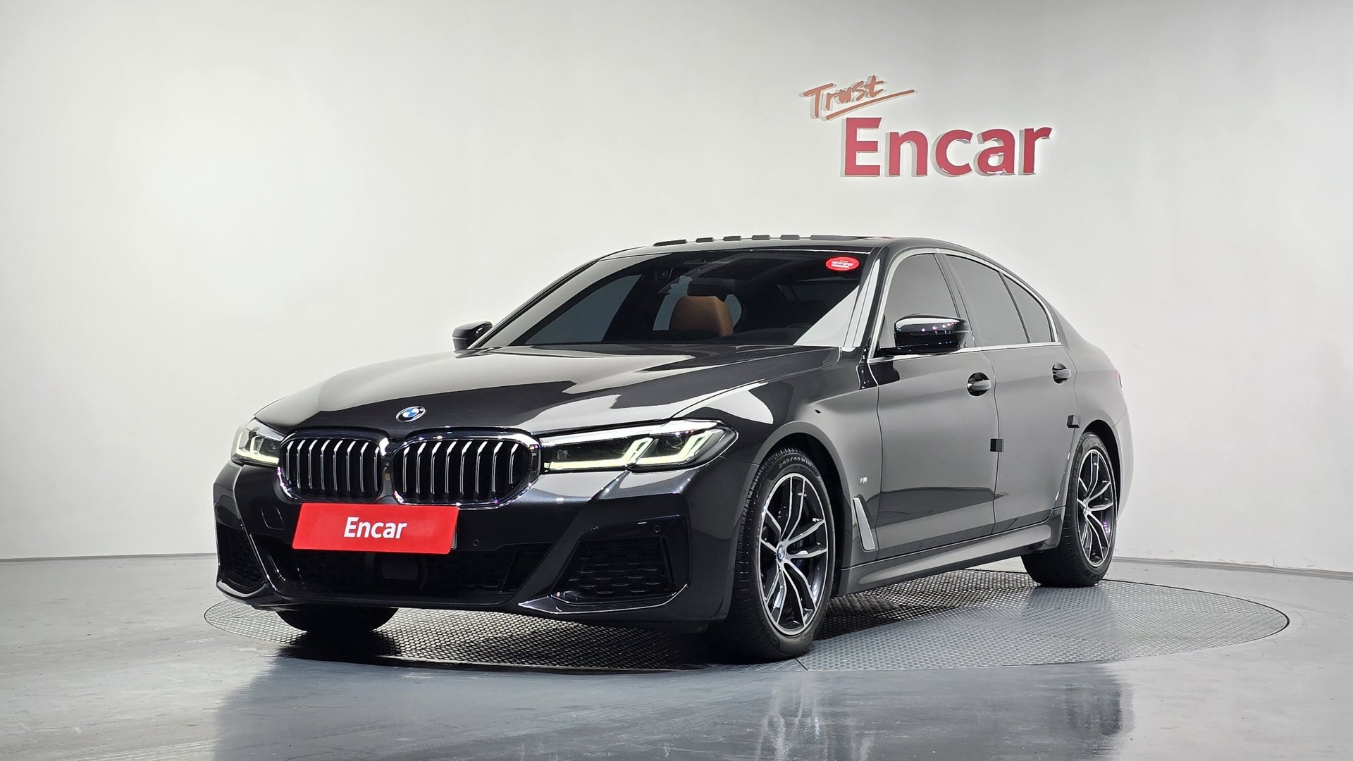 BMW 5 SERIES - View 1