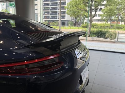 2017 Porsche 911 thumbnail 11