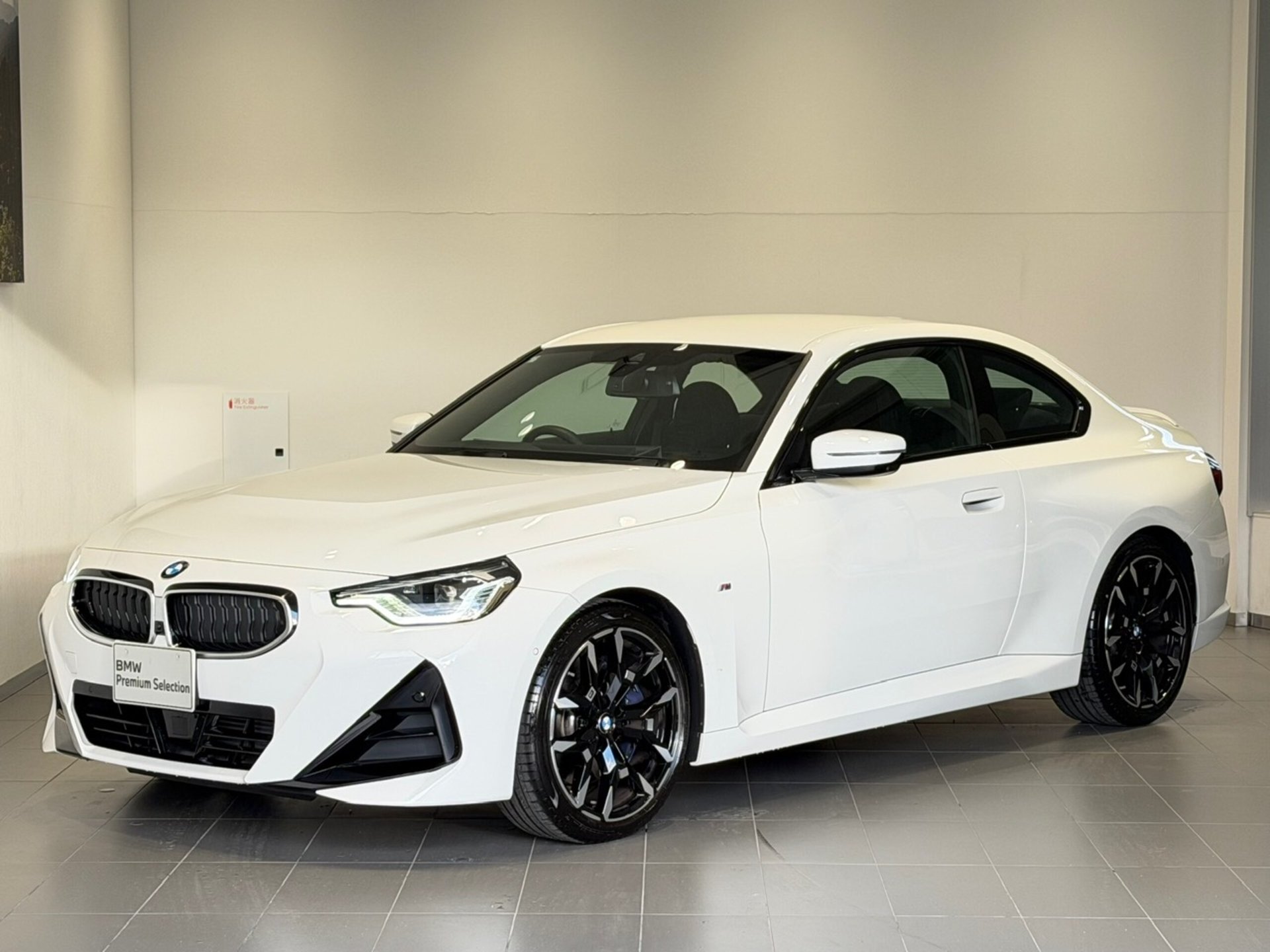 BMW 2 SERIES COUPE - View 1