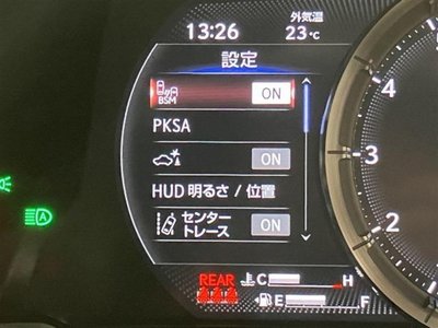 2021 Lexus LS — миниатюра 17
