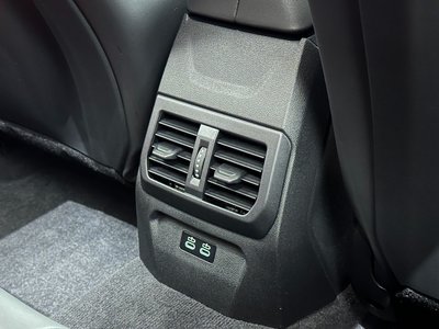 2025 BMW 1 SERIES 缩略图 41