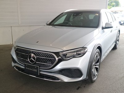MERCEDES-BENZ E-CLASS - 1