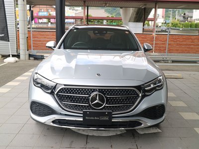 MERCEDES-BENZ E-CLASS - 2