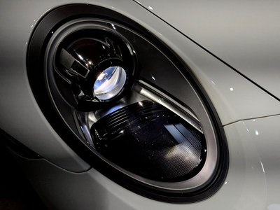 PORSCHE 911 - 6