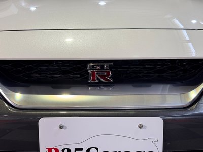 NISSAN GT-R - 10