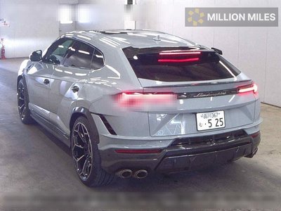 LAMBORGHINI URUS - 2