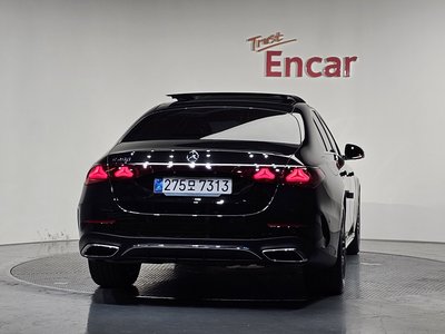 MERCEDES-BENZ E-CLASS - 3