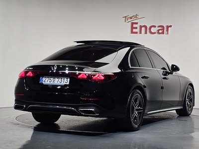 MERCEDES-BENZ E-CLASS - 4
