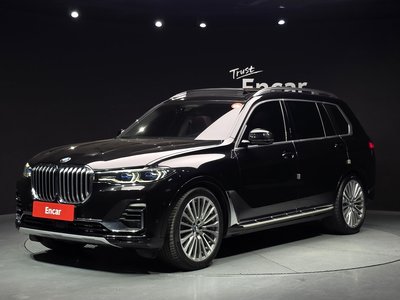 2021 BMW X7 — фото 1
