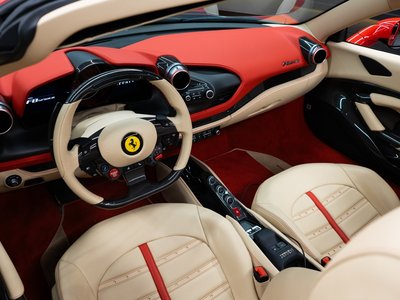 FERRARI F8 SPIDER - 8