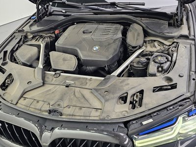 2023 BMW 5 SERIES photo 7