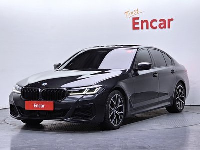 2023 BMW 5 SERIES photo 1