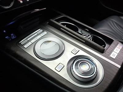 GENESIS G80 (RG3) - 9
