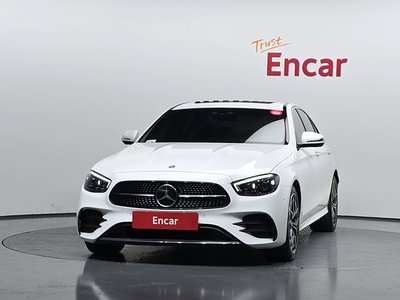 MERCEDES-BENZ E-CLASS - 2