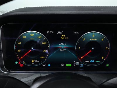 MERCEDES-BENZ E-CLASS - 8