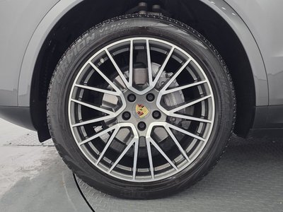 صورة 6 لـ 2021 Porsche CAYENNE