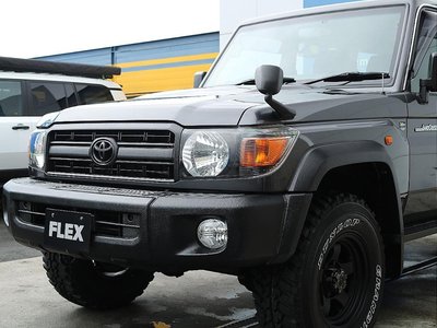 2014 Toyota LAND CRUISER 70 thumbnail 19