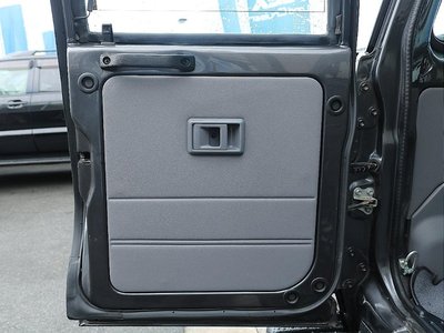 2014 Toyota LAND CRUISER 70 thumbnail 32