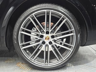 2023 Porsche CAYENNE 照片 8